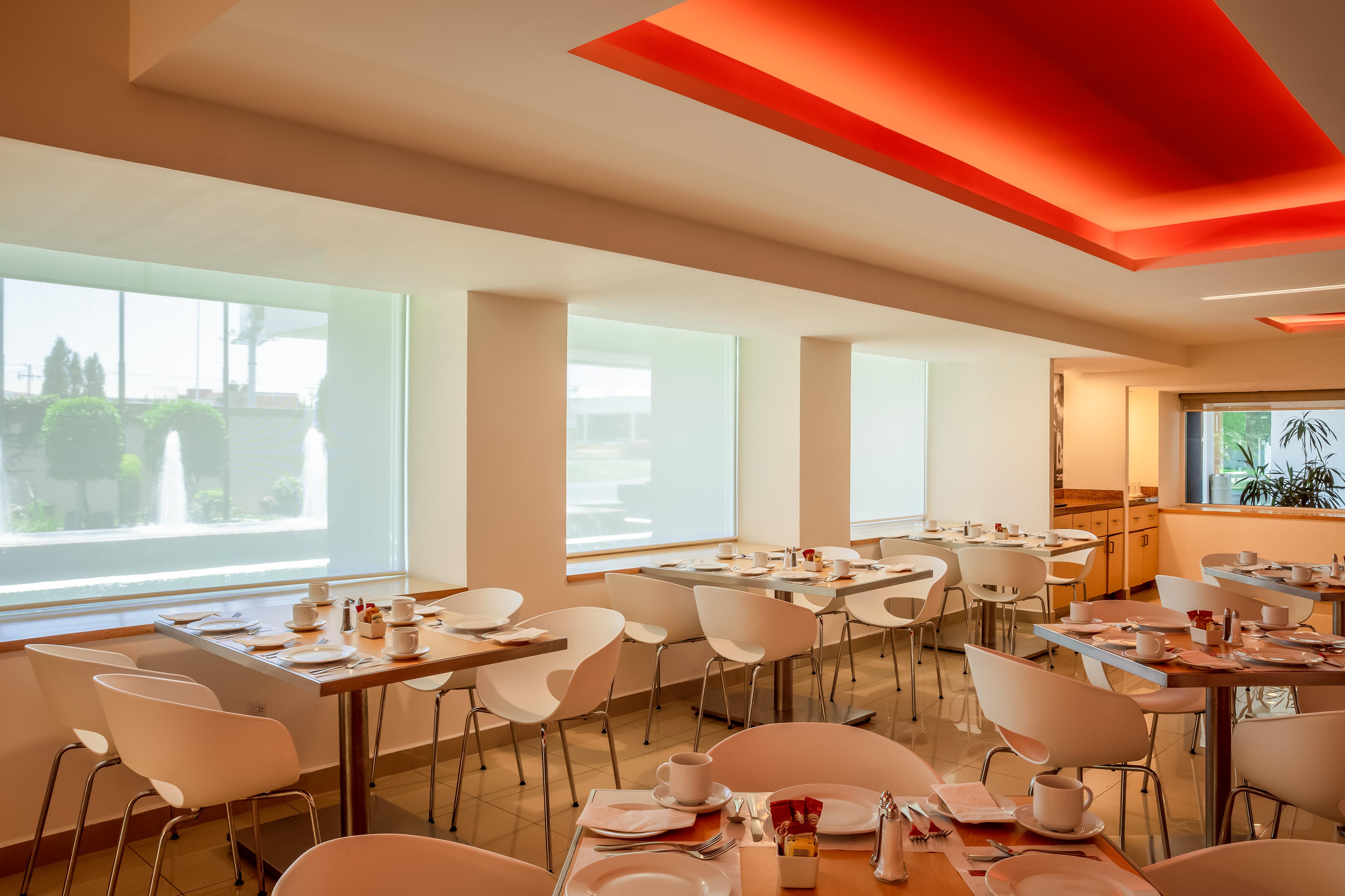 Fiesta Inn San Luis Potosi Glorieta Juarez Exteriör bild