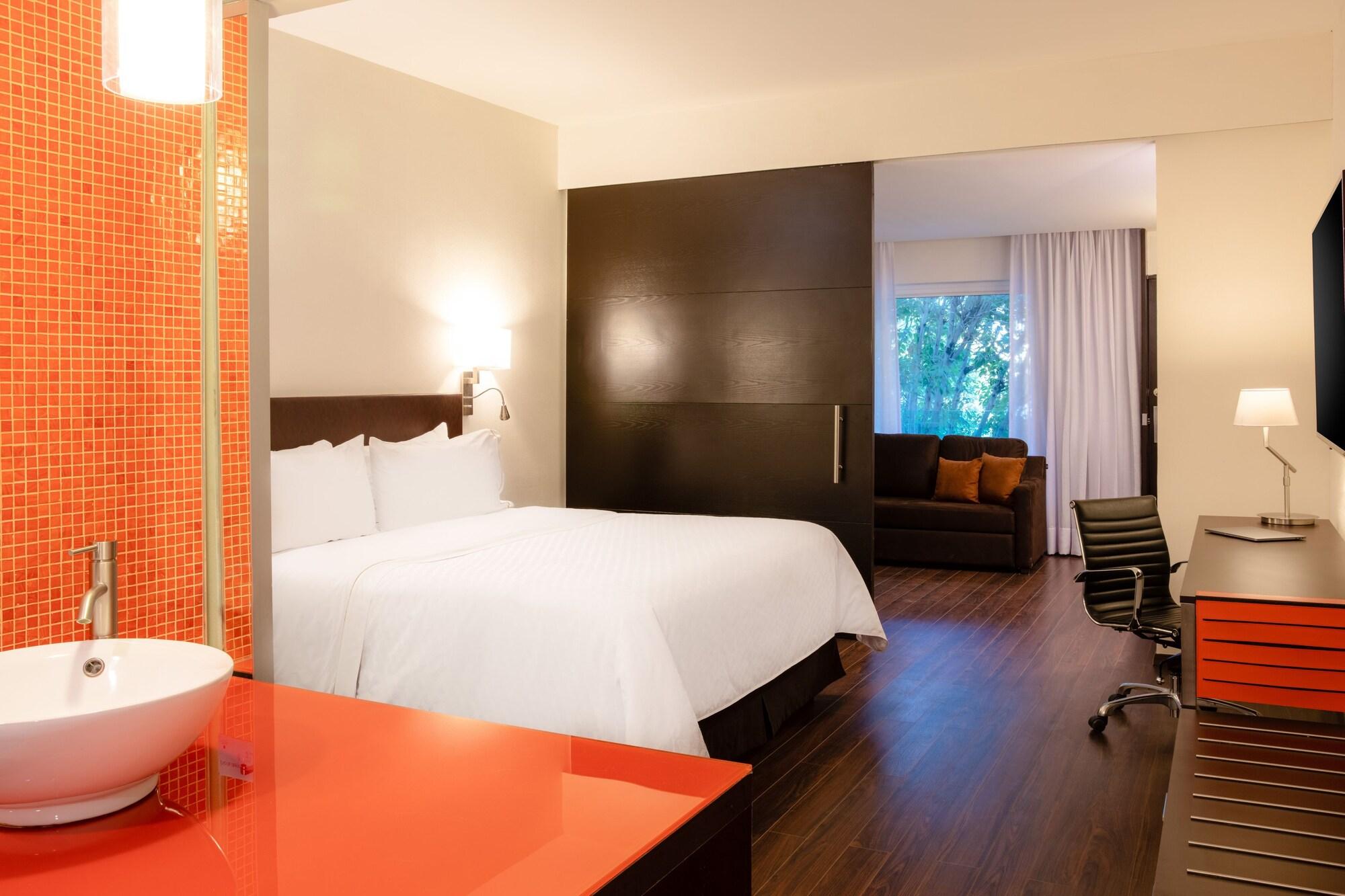 Fiesta Inn San Luis Potosi Glorieta Juarez Exteriör bild