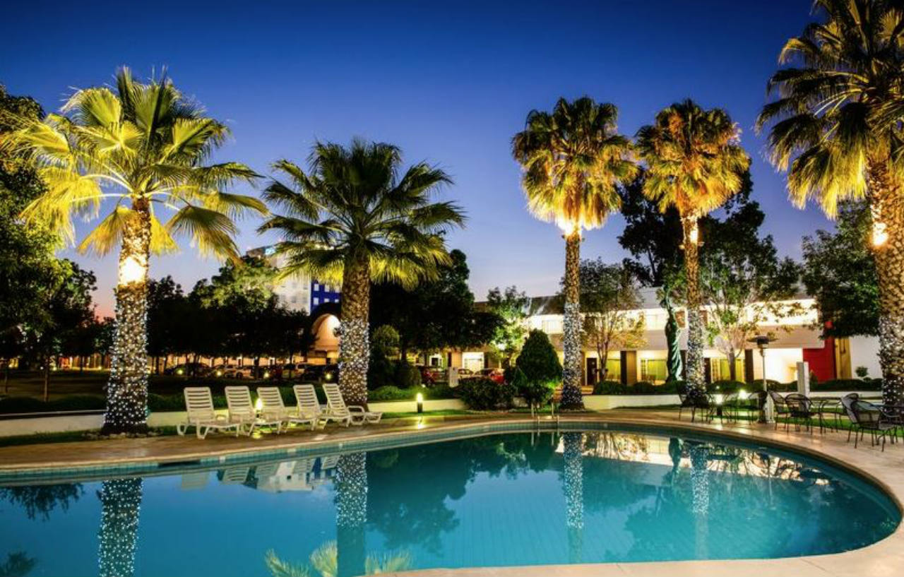 Fiesta Inn San Luis Potosi Glorieta Juarez Exteriör bild